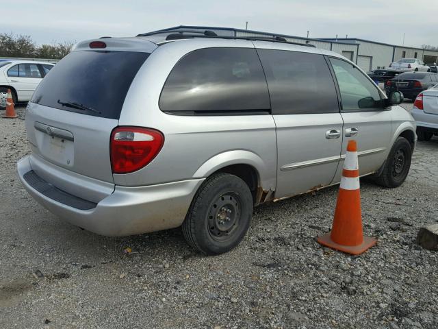 2C4GP24323R242180 - 2003 CHRYSLER TOWN & COU SILVER photo 4