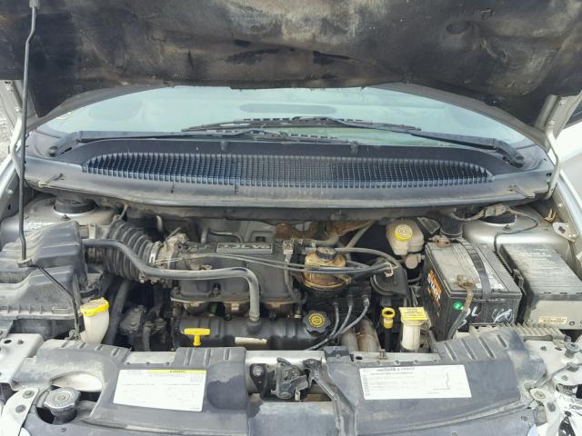 2C4GP24323R242180 - 2003 CHRYSLER TOWN & COU SILVER photo 7