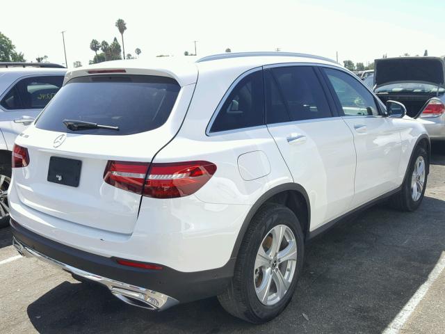 WDC0G4JB1JF331813 - 2018 MERCEDES-BENZ GLC 300 WHITE photo 4