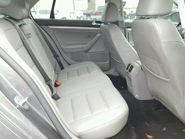 3VWRM71K38M084356 - 2008 VOLKSWAGEN JETTA SE 灰色 照片 6