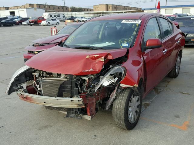 3N1CN7AP4DL880814 - 2013 NISSAN VERSA S RED photo 2