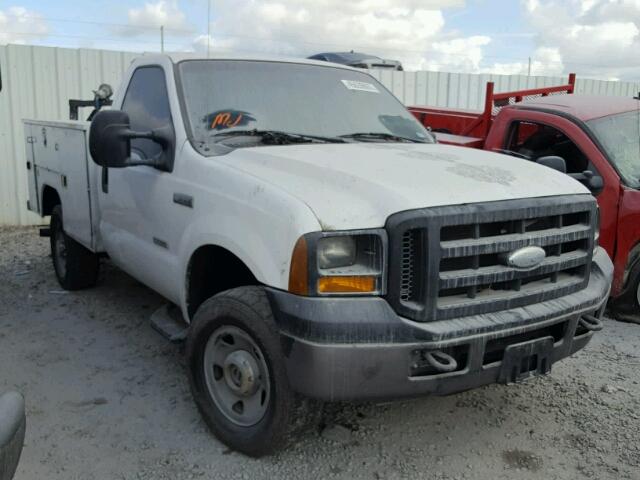 1FTSF21P55EB96722 - 2005 FORD F250 SUPER WHITE photo 1