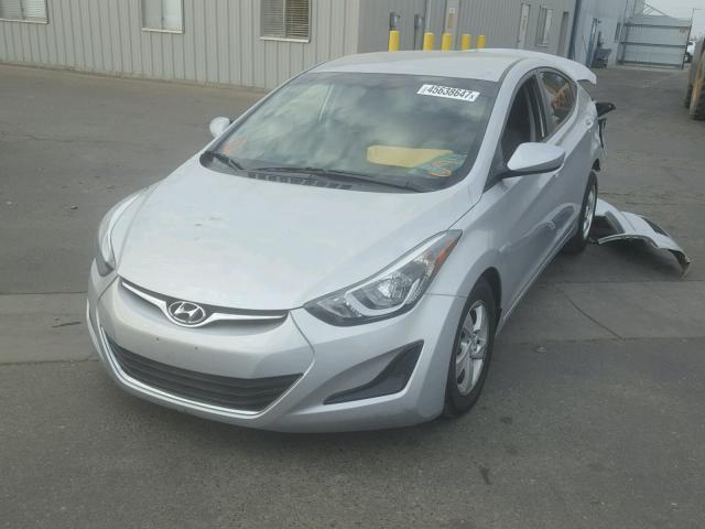 5NPDH4AE4EH521731 - 2014 HYUNDAI ELANTRA SE SILVER photo 2