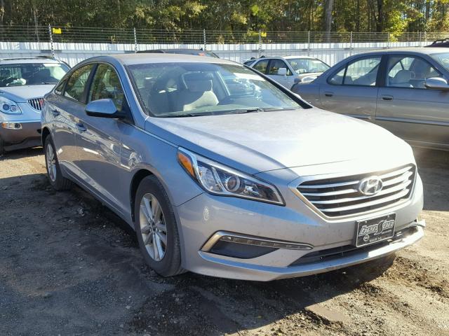 5NPE24AF9FH072840 - 2015 HYUNDAI SONATA SE SILVER photo 1