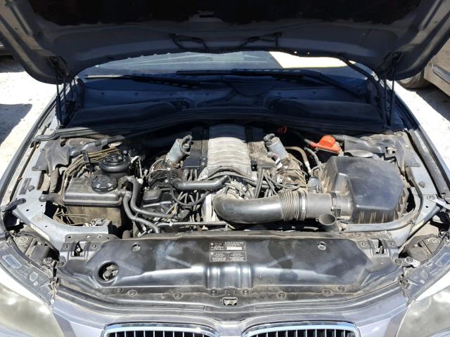 WBANB33575CN63235 - 2005 BMW 545 I GRAY photo 7