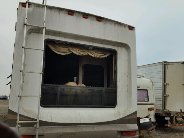 4EZFS36265S063595 - 2005 OTHR TRAILER TWO TONE photo 5