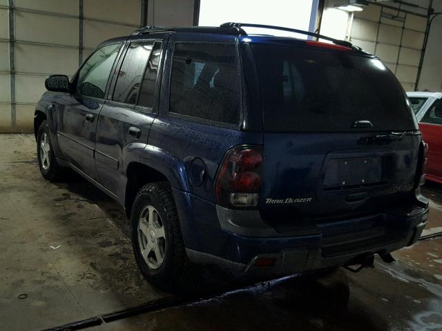 1GNDT13SX32132940 - 2003 CHEVROLET TRAILBLAZE BLUE photo 3