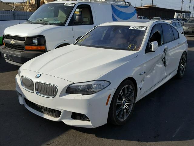 WBAFR9C50DDX79858 - 2013 BMW 550 I WHITE photo 2