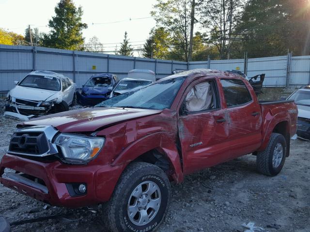 3TMLU4EN0FM168806 - 2015 TOYOTA TACOMA DOU RED photo 2