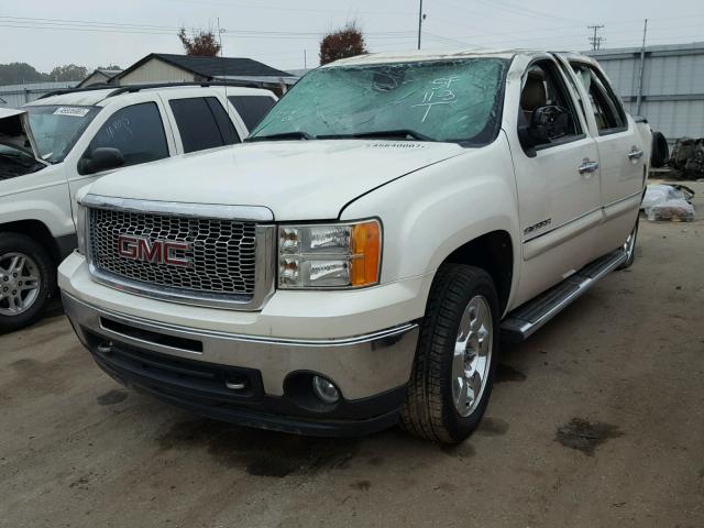 3GTP1WE09BG185400 - 2011 GMC SIERRA C15 WHITE photo 2