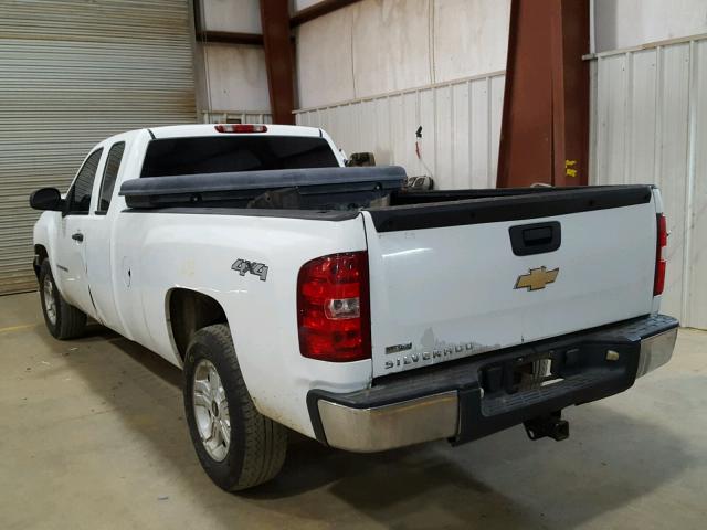 1GCEK19078E174025 - 2008 CHEVROLET SILVERADO WHITE photo 3