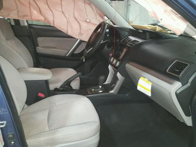 JF2SJADC1GH494432 - 2016 SUBARU FORESTER 2 BLUE photo 5