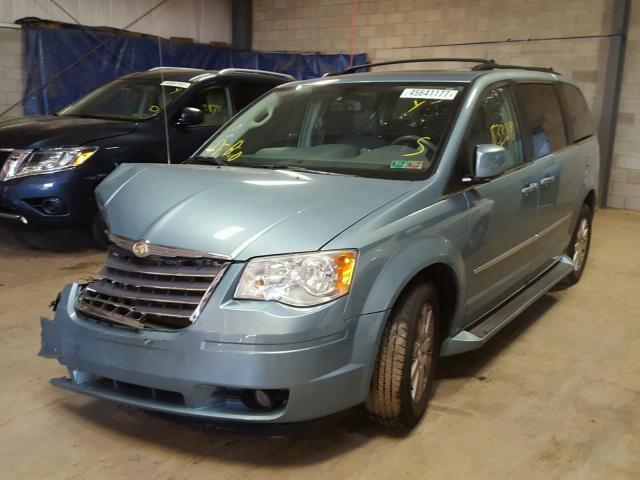 2A8HR54199R537051 - 2009 CHRYSLER TOWN & COU BLUE photo 2