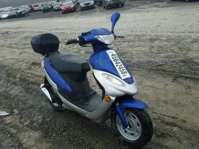 L8YTCAPF8BL020939 - 2011 JONW SCOOTER BLUE photo 1