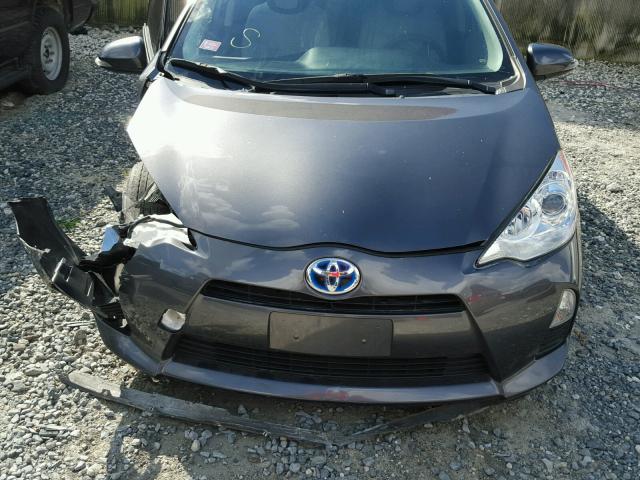 JTDKDTB35E1561639 - 2014 TOYOTA PRIUS C GRAY photo 7