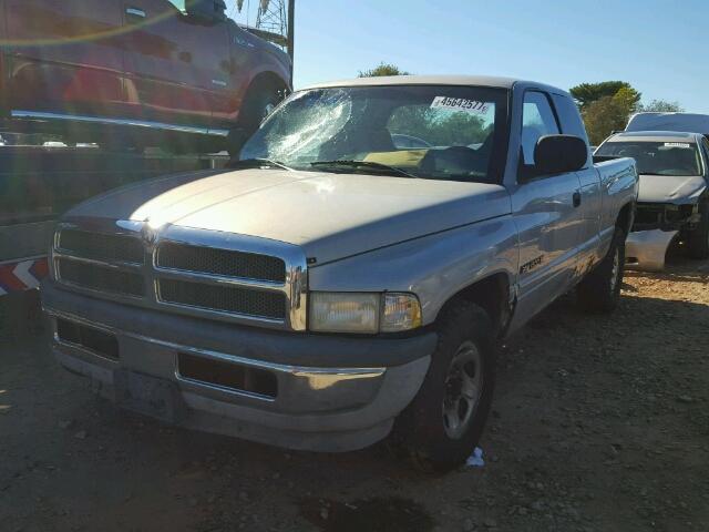 1B7HC13Y0WJ216595 - 1998 DODGE RAM 1500 SILVER photo 2