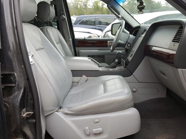 5LMFU28R34LJ26508 - 2004 LINCOLN NAVIGATOR 黑色 照片 5