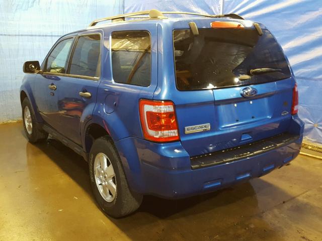 1FMCU9D77CKC40440 - 2012 FORD ESCAPE BLUE photo 3