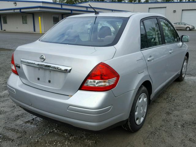 3N1BC11E18L445817 - 2008 NISSAN VERSA SILVER photo 4