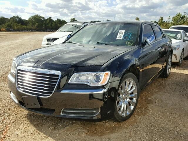 2C3CCAAG7EH343157 - 2014 CHRYSLER 300 BLACK photo 2