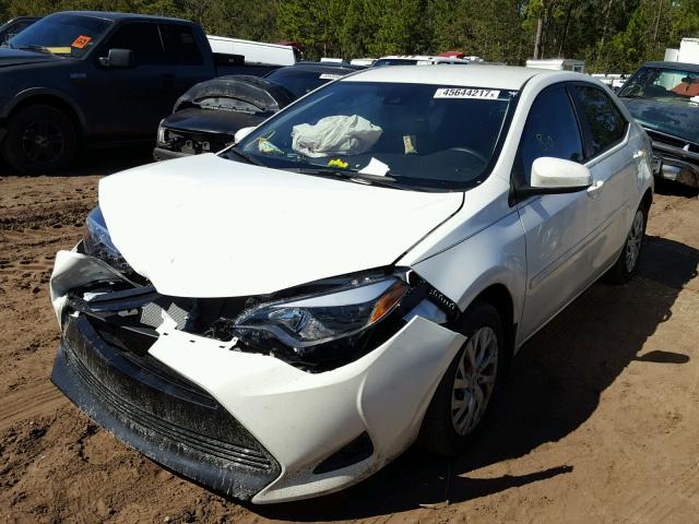 5YFBURHE4HP623642 - 2017 TOYOTA COROLLA L WHITE photo 2