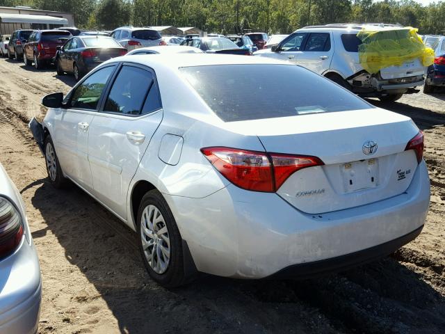 5YFBURHE4HP623642 - 2017 TOYOTA COROLLA L WHITE photo 3