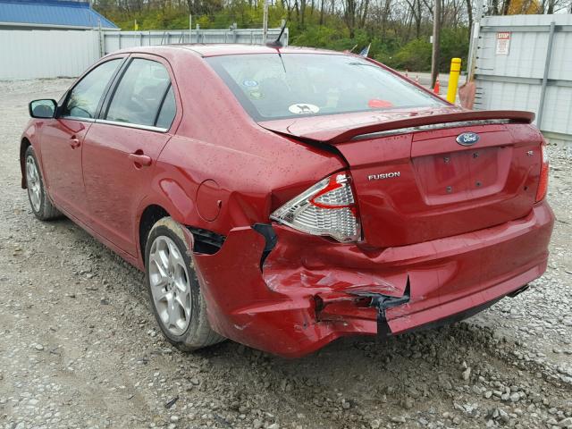 3FAHP0HAXAR228252 - 2010 FORD FUSION SE RED photo 3