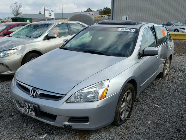 1HGCM56817A114901 - 2007 HONDA ACCORD EX SILVER photo 2