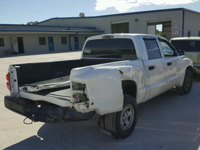 1D7HE28K86S638358 - 2006 DODGE DAKOTA WHITE photo 4