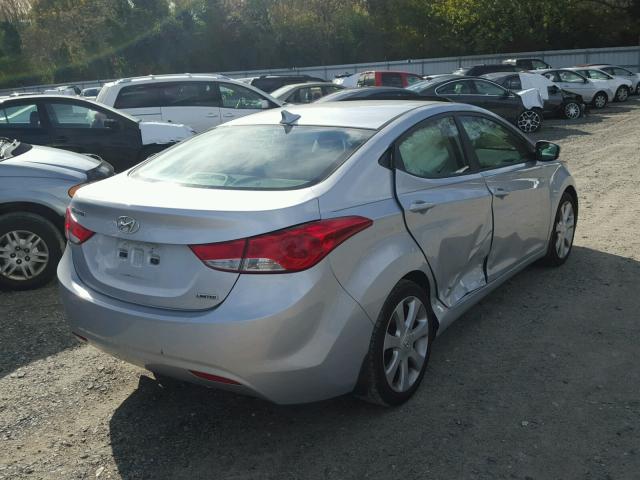 5NPDH4AE3DH250496 - 2013 HYUNDAI ELANTRA GL SILVER photo 4