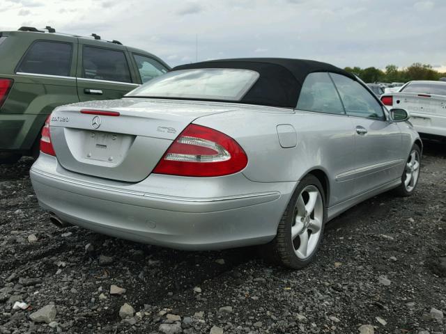 WDBTK65GX5T055334 - 2005 MERCEDES-BENZ CLK 320 SILVER photo 4