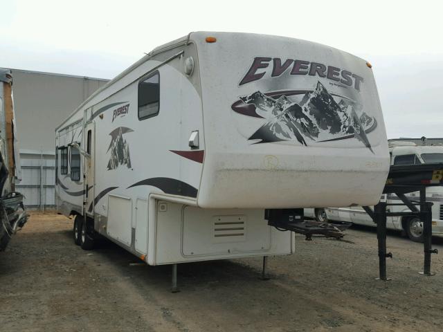 4YDF344217E771193 - 2007 KEYSTONE EVEREST WHITE photo 1