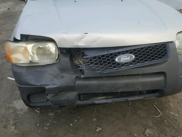 1FMYU92123KB11400 - 2003 FORD ESCAPE XLS SILVER photo 9