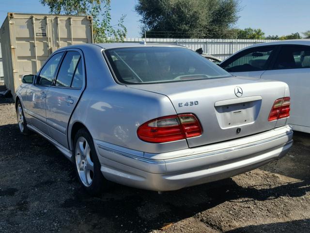 WDBJF70J92B432483 - 2002 MERCEDES-BENZ E 430 SILVER photo 3