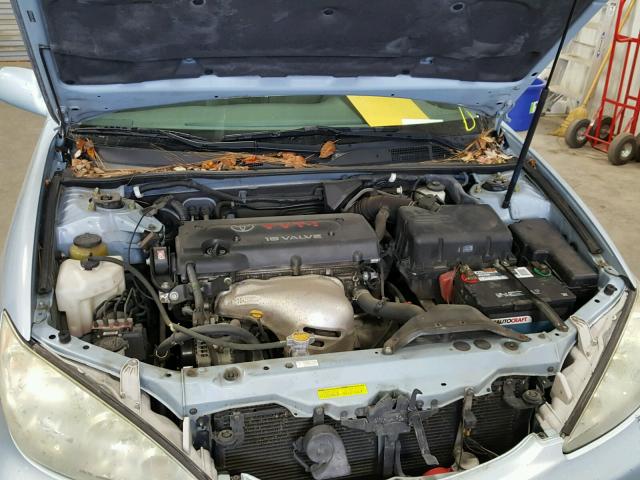 4T1BE32KX5U639847 - 2005 TOYOTA CAMRY LE ლურჯი ფოტო 7