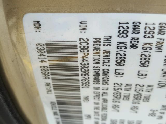 2C8GP44302R676591 - 2002 CHRYSLER TOWN & COU TAN photo 10