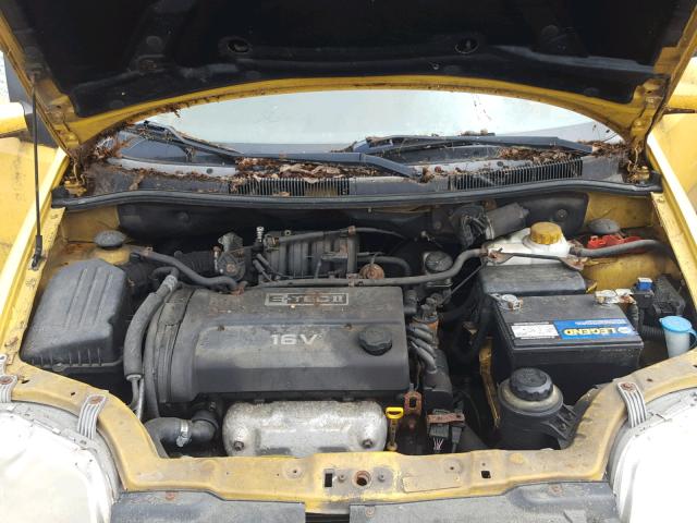 KL1TD62694B249081 - 2004 CHEVROLET AVEO YELLOW photo 7