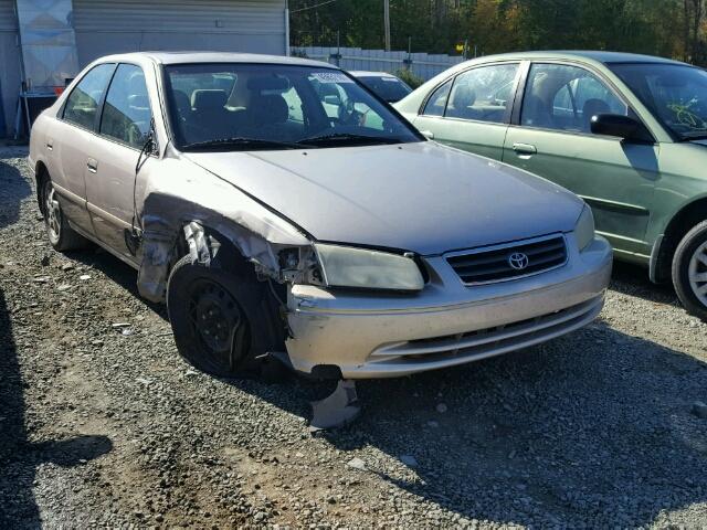 4T1BG22K11U840938 - 2001 TOYOTA CAMRY CE GOLD photo 1