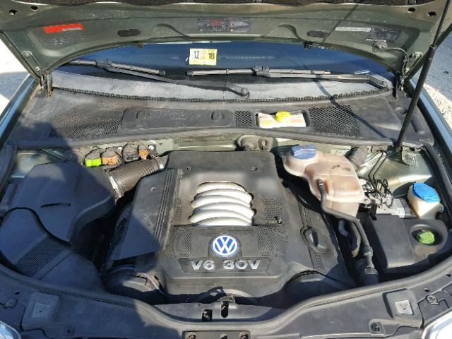 WVWTH63B02P445810 - 2002 VOLKSWAGEN PASSAT GLX GREEN photo 7