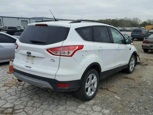 1FMCU9GX6FUC89679 - 2015 FORD ESCAPE SE WHITE photo 4