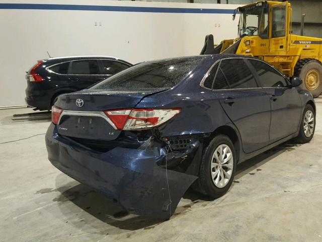 4T1BF1FK0HU640005 - 2017 TOYOTA CAMRY LE BLUE photo 4