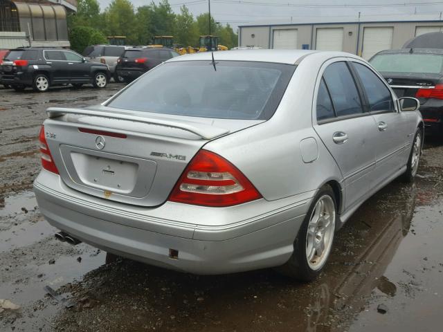 WDBRF65JX2F227625 - 2002 MERCEDES-BENZ C 32 AMG K SILVER photo 4