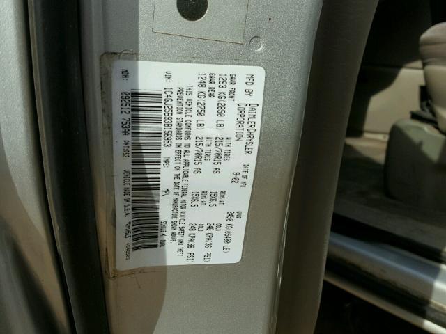 1C4GJ25B93B156953 - 2003 CHRYSLER VOYAGER SILVER photo 10