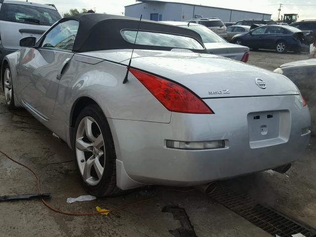 JN1AZ36A56M451635 - 2006 NISSAN 350Z SILVER photo 3