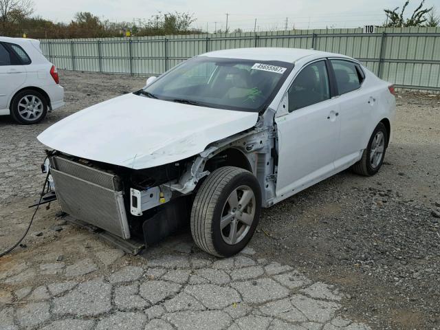 5XXGM4A79EG274177 - 2014 KIA OPTIMA LX WHITE photo 2