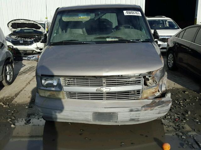 1GCDM19XX4B124654 - 2004 CHEVROLET ASTRO GRAY photo 9