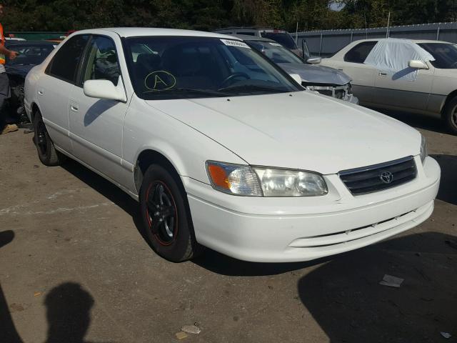 4T1BG22K8YU755556 - 2000 TOYOTA CAMRY WHITE photo 1