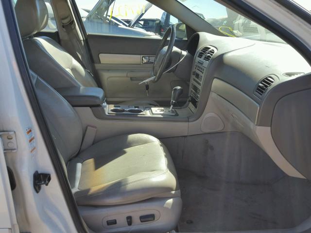 1LNHM87A74Y670183 - 2004 LINCOLN LS 白色 照片 5
