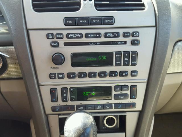 1LNHM87A74Y670183 - 2004 LINCOLN LS 白色 照片 9