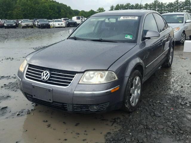 WVWBD63BX5E087977 - 2005 VOLKSWAGEN PASSAT GLS GRAY photo 2